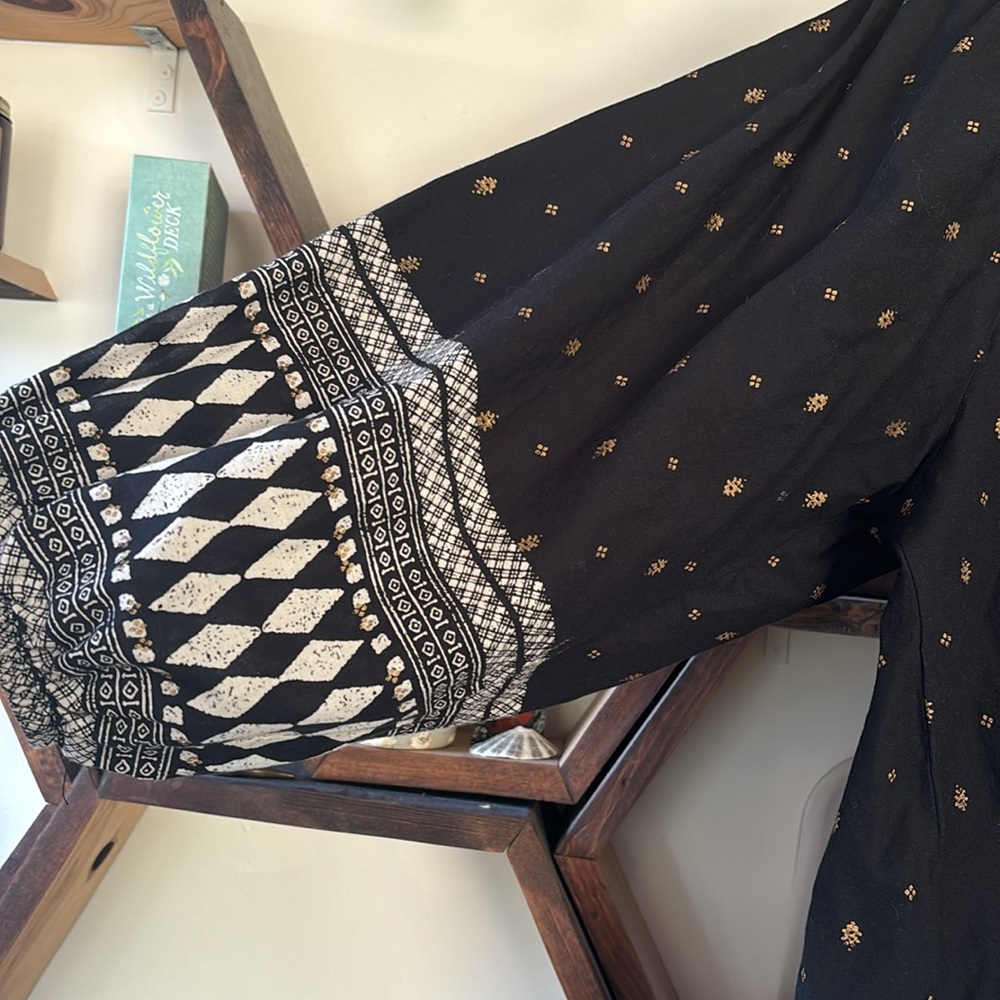 Made in India Top. - Picture 2 of 5